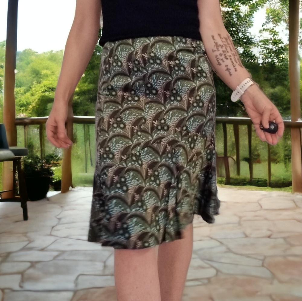 Vtg y2k 100% Silk Skirt